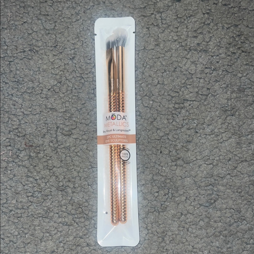 Moda Metallics Rose Gold Eye Brush Duo